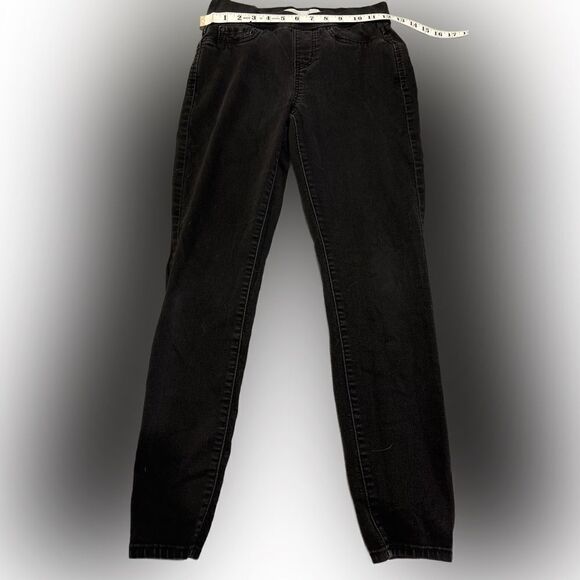 Signature Levi’s Pull-On Skinny Jeans - Picture 6 of 8